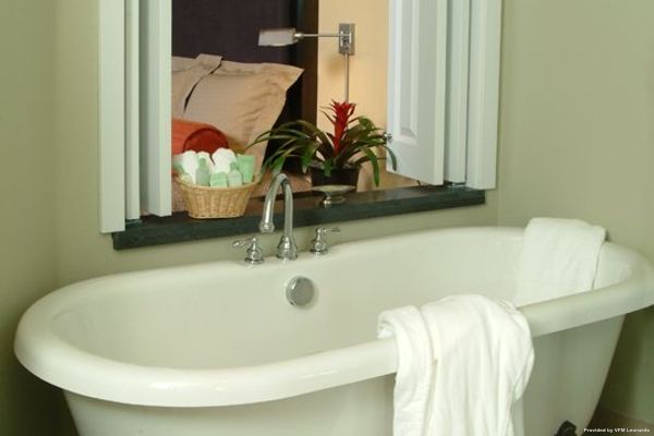 CANNERY PIER HOTEL & SPA (Astoria)